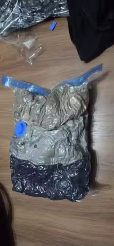Customer photo review of Vakuumbeutel für Kleidung & Bettwäsche – Platzspar-Set 3 Stück