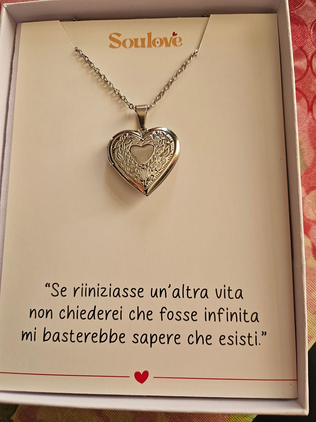 Customer photo review of Collana con Foto custodita nel Cuore e Dedica Personalizzata