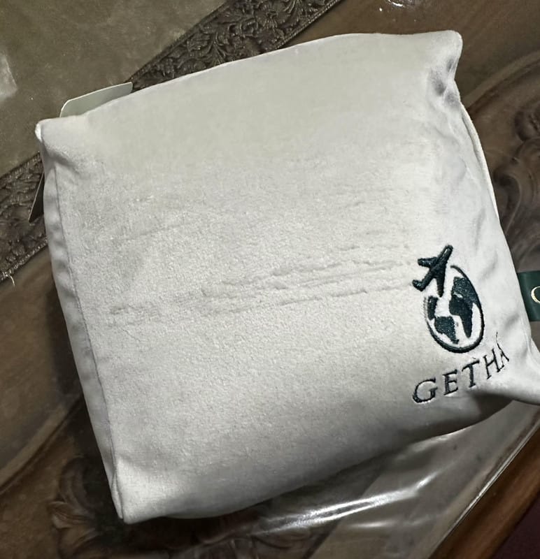 Customer photo review of Getha First Class Travel Latex Pillow
