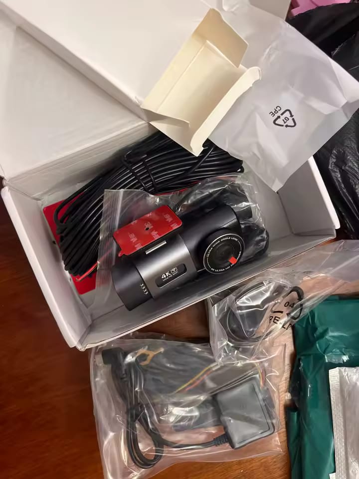 Customer photo review of 4K Dashcam mit Nachtsicht, Wi-Fi, GPS & 24H Parküberwachung