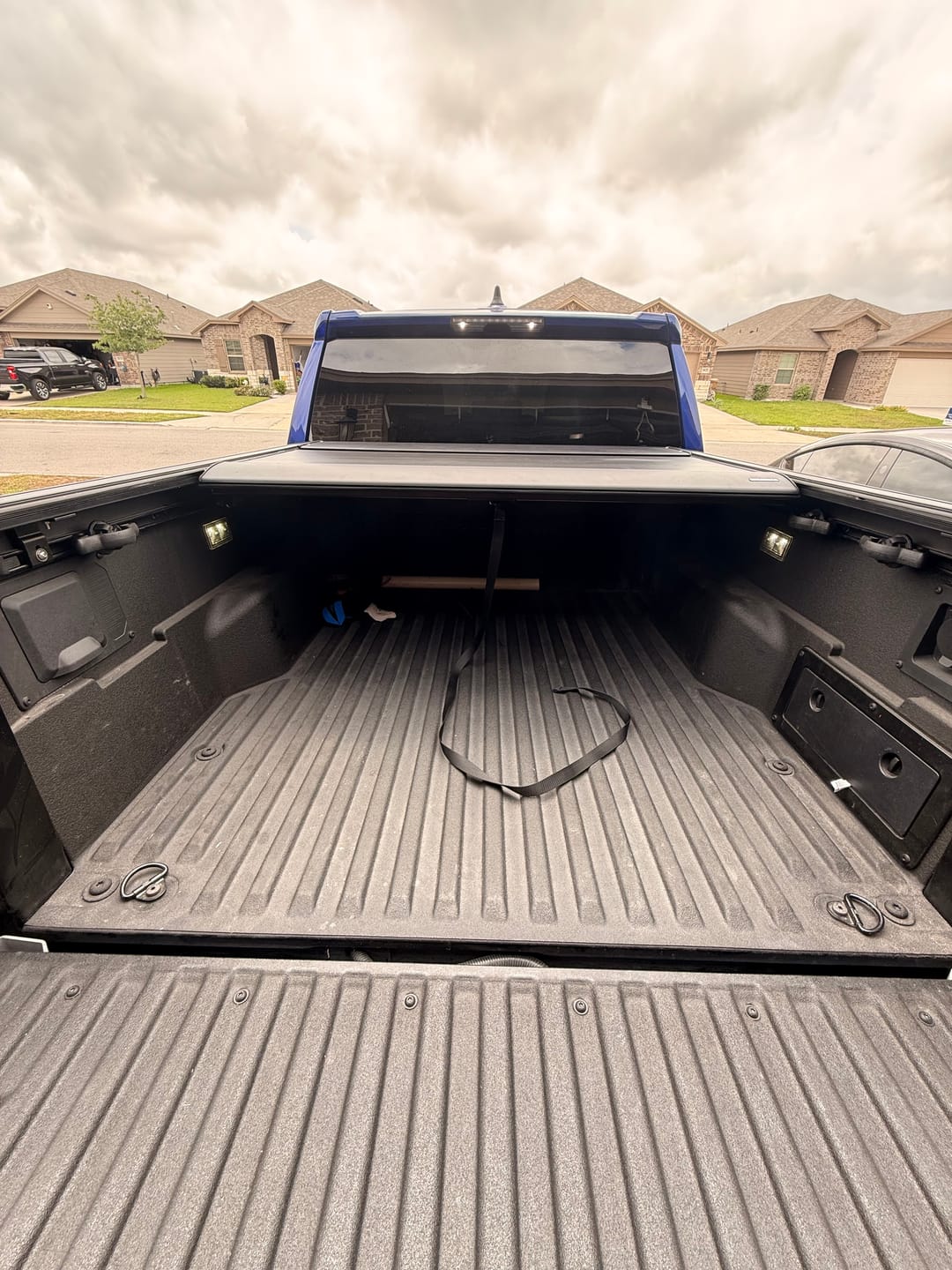Customer photo review of OPENROAD Aluminum Retractable Tonneau Cover