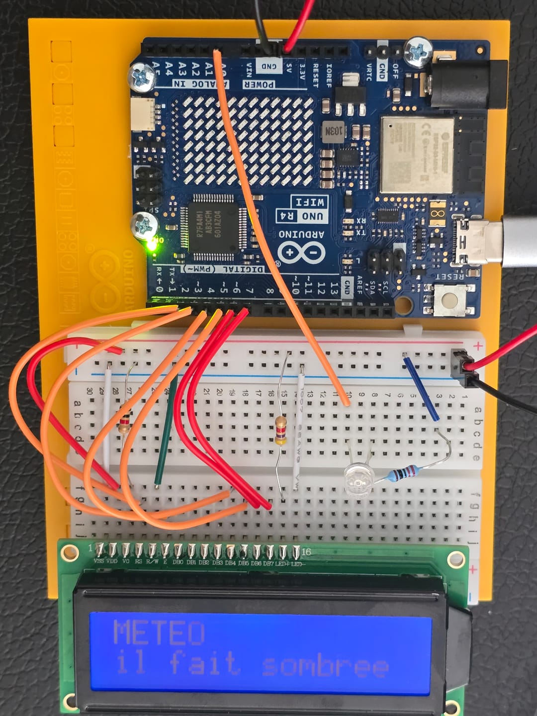 Customer photo review of Arduino Starter Kit R4