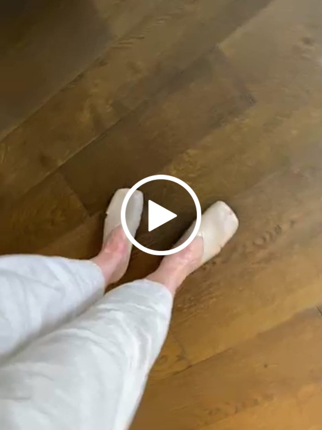 Customer video review of Women Summer Solid Leather Spliced Slippers