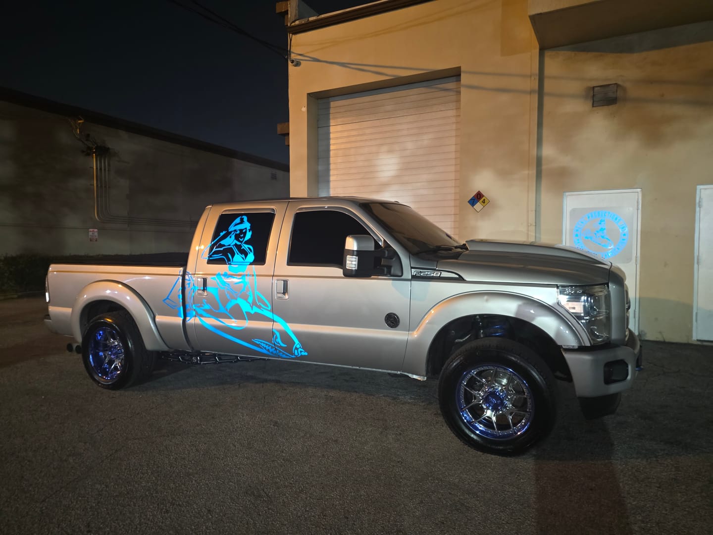 Customer photo review of RV-DR08D 6 LUG: CUSTOM FORGED 2-PIECE WHEELS