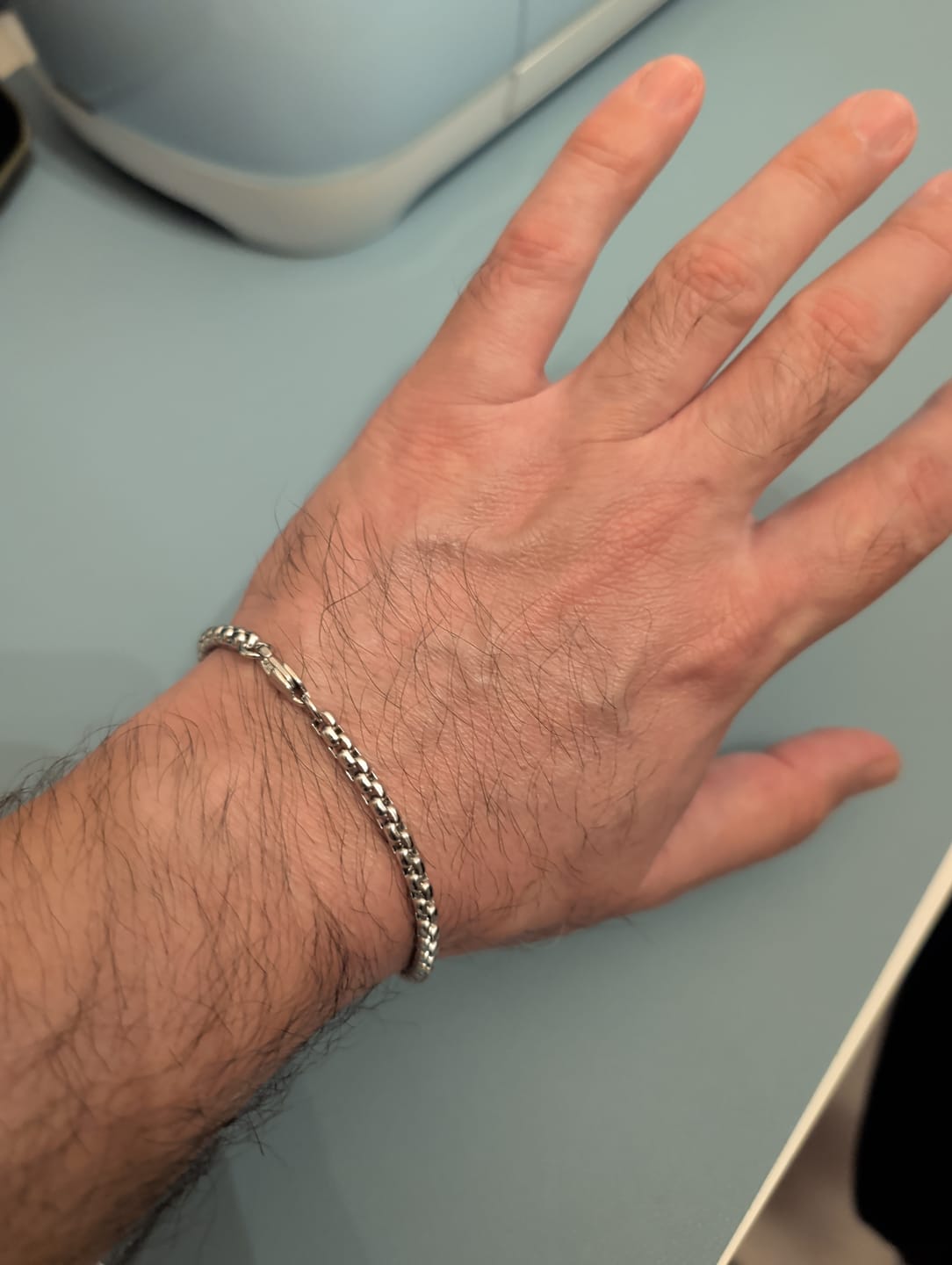 Customer photo review of Vince Round Box Chain Bracelet