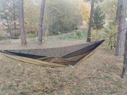 Customer photo review of Camping-Hängematte mit Moskitonetz, Regenschutz-Tarp & Tasche