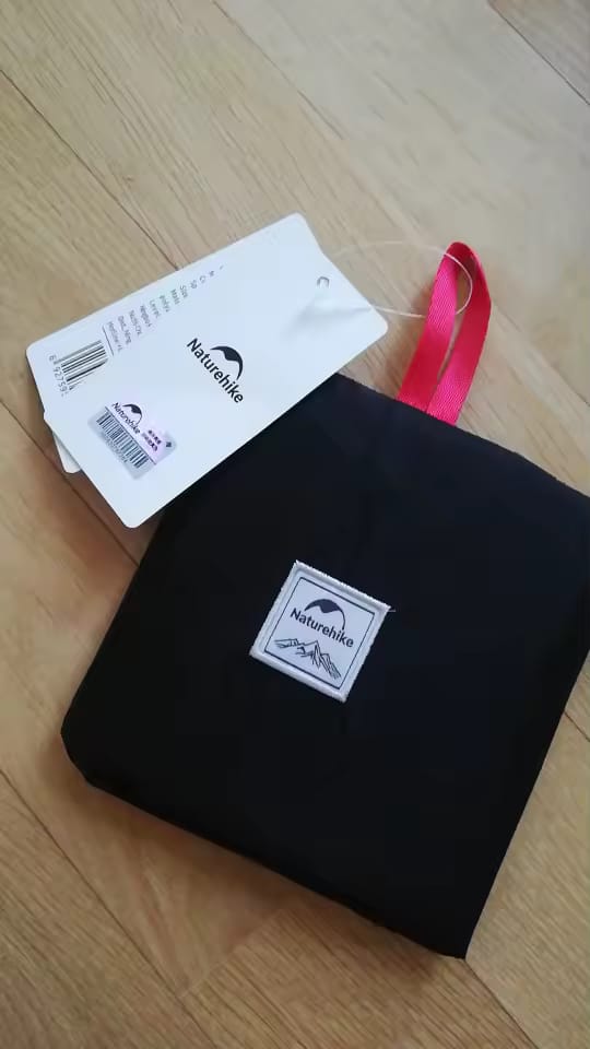 Customer photo review of Waterproof Pocket Picnic Blanket – Lightweight Sand-Free Beach Mat