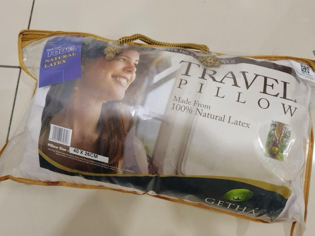 Customer photo review of Getha Travel Pillow - Small