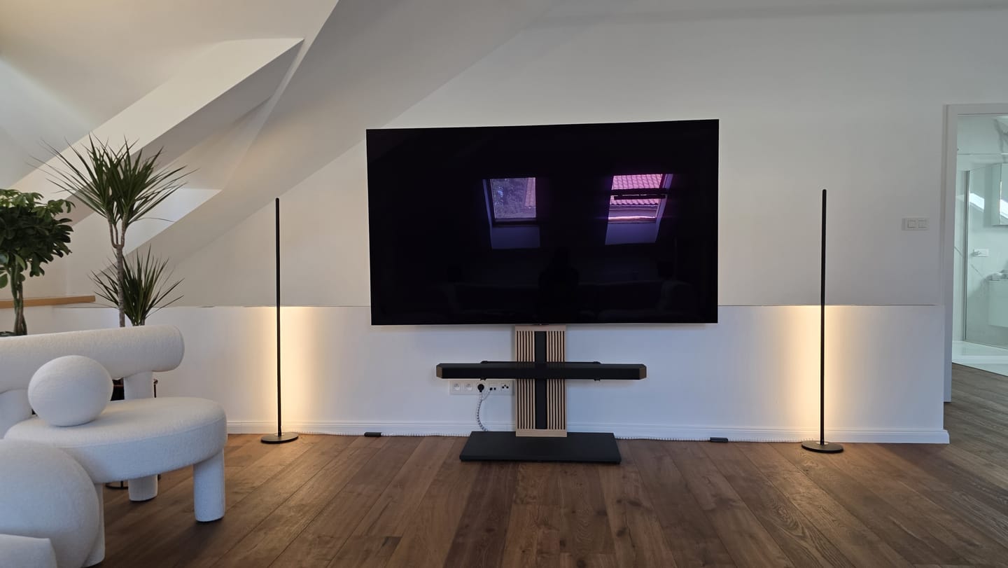 Customer photo review of Zen FT88 TV Stand