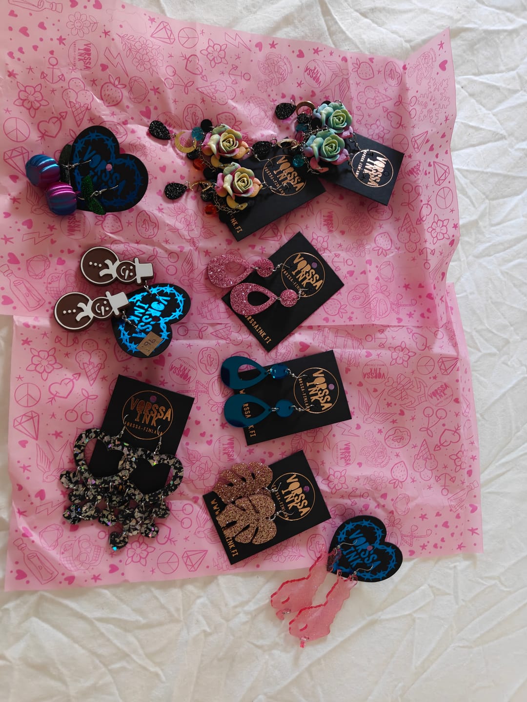 Customer photo review of Rose-korvakorut LIMITED EDITION VOL3