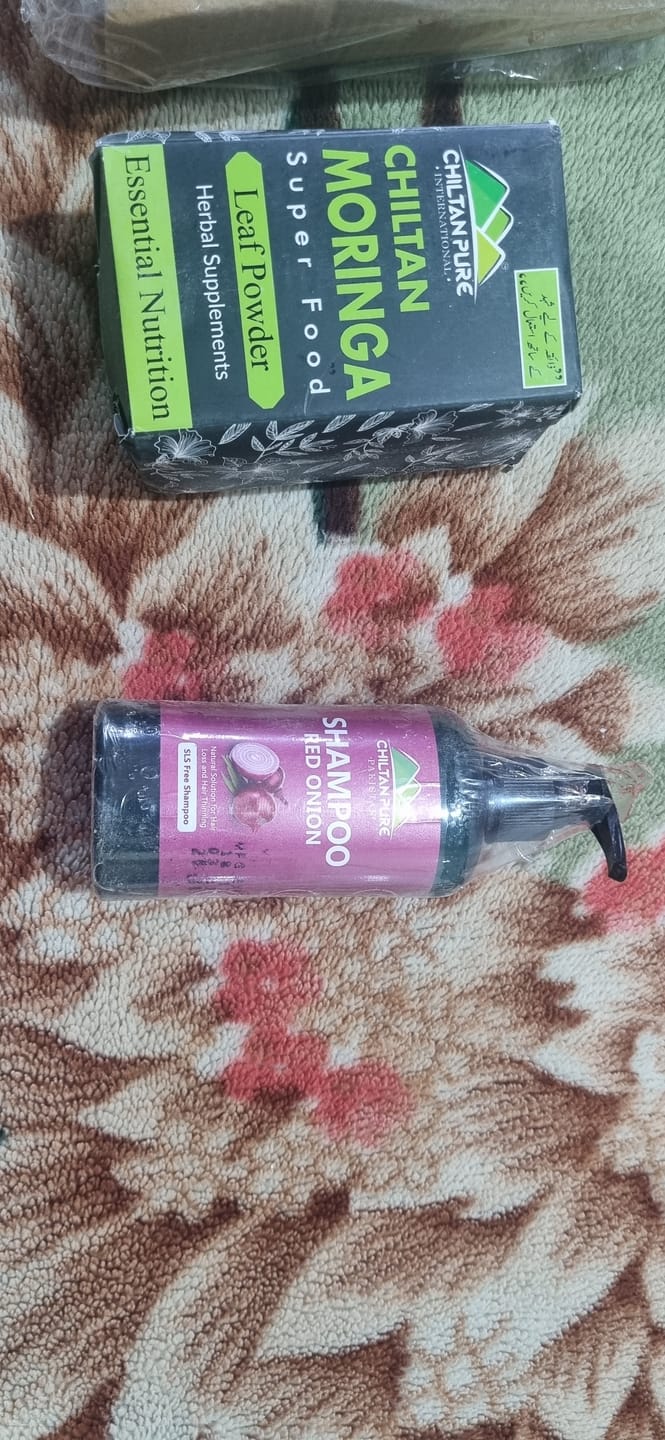 Customer photo review of Red Onion Shampoo 🧅 Natural Solution for Regrow Hair & Prevent Hair Loss 100% Results