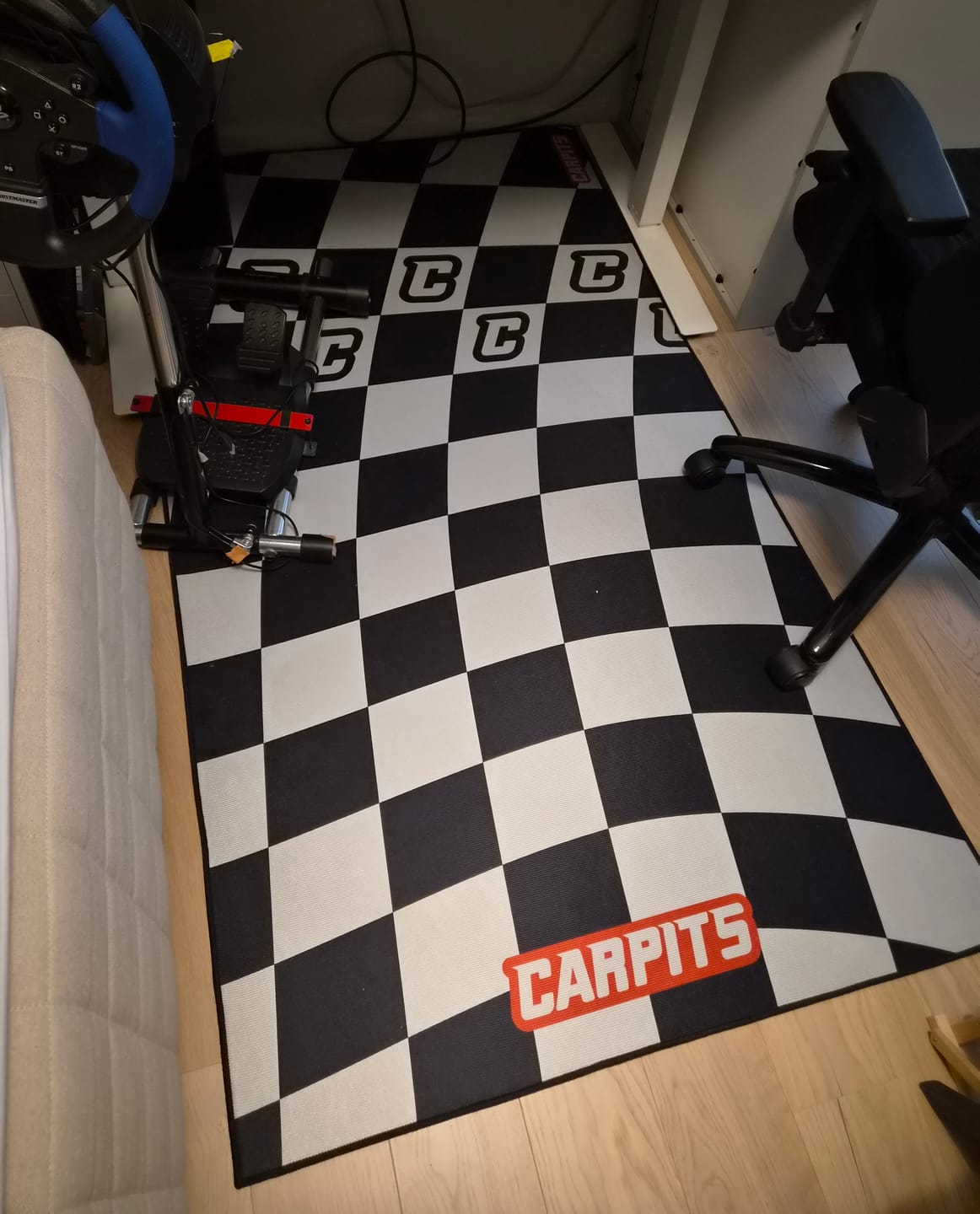 Customer photo review of THE SIM RUG
