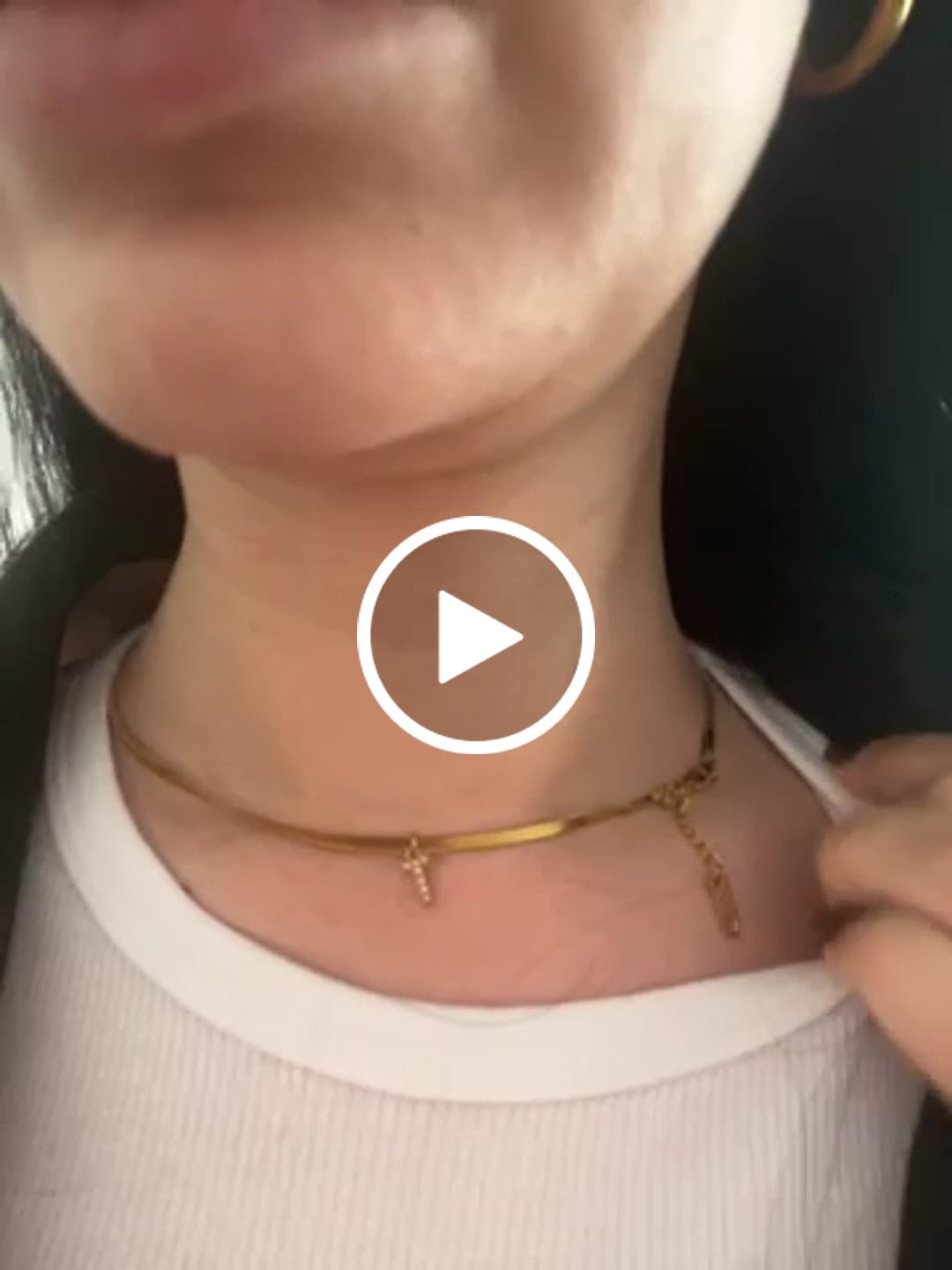 Customer video review of Melly® Diamond Initial Herringbone Necklace