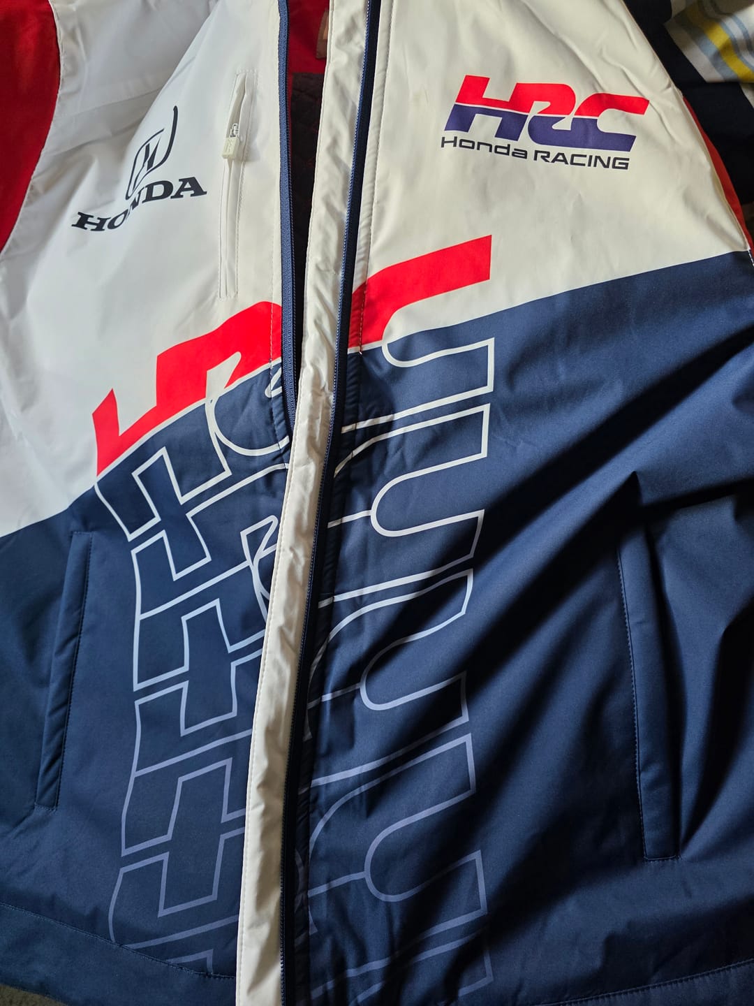 Customer photo review of HRC Honda Racing Team Soft Shell Jacket