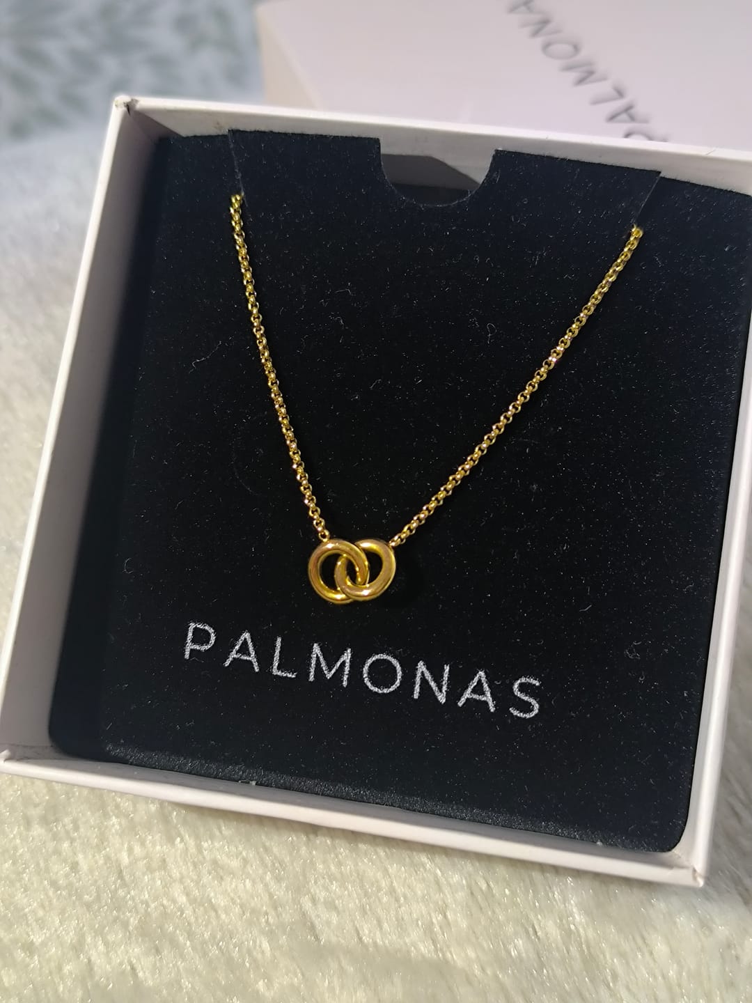 Customer photo review of InterLock Gold Chain Necklace
