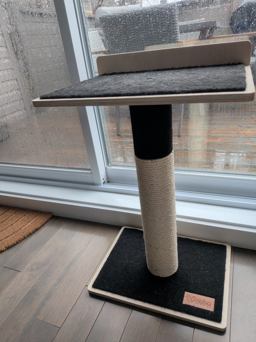 Customer photo review of Noba Modern Plywood 1-Level Cat Tree