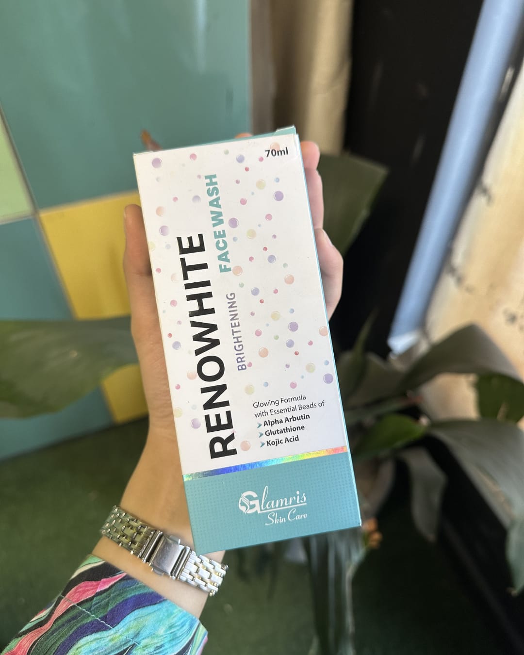 Customer photo review of Renowhite Facewash