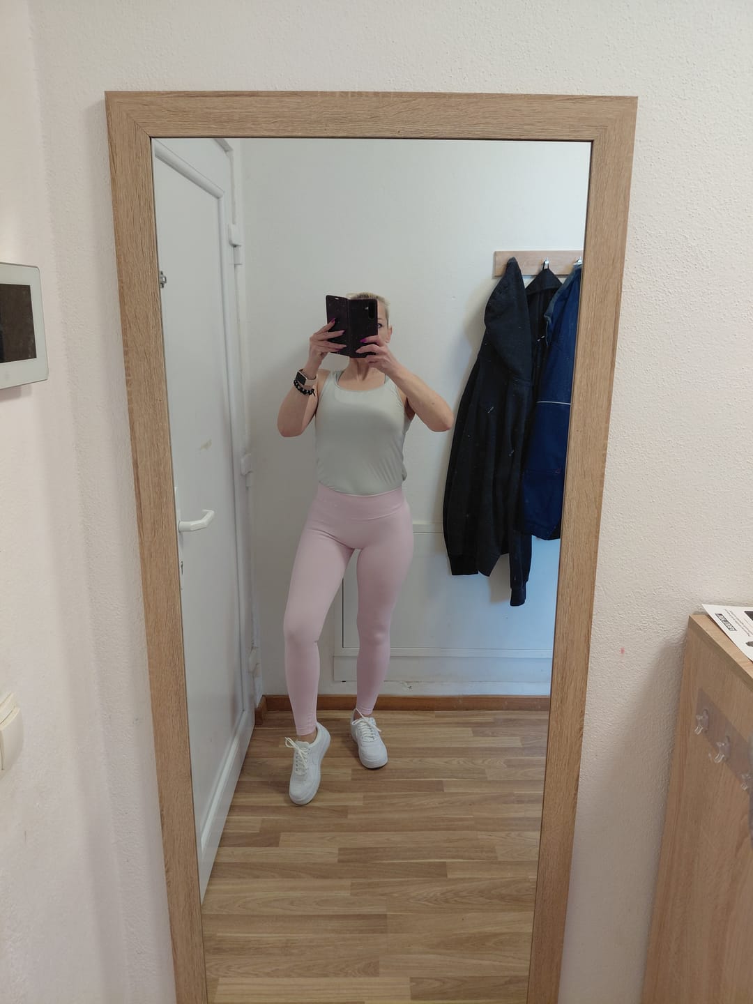 Customer photo review of MOTION SEAMLESS LEGGINGS V2