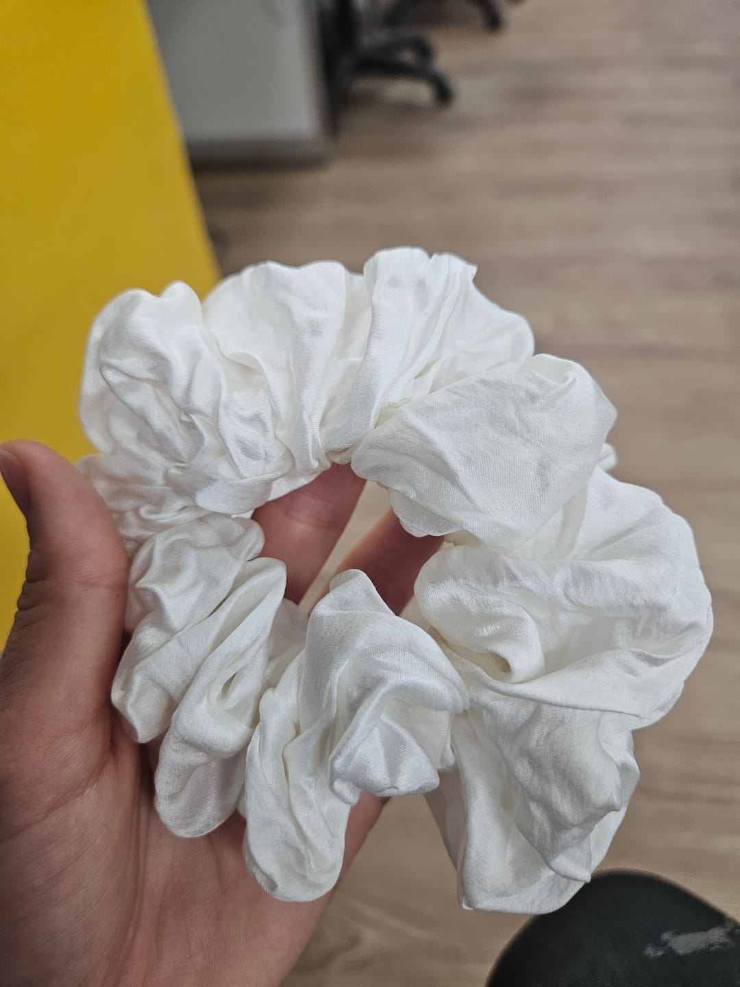 Customer photo review of מארז 3 גומיות סקראנצ'י משי XL
