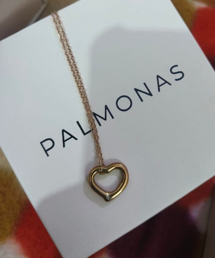 Customer photo review of Cute Heart Pendant Necklace