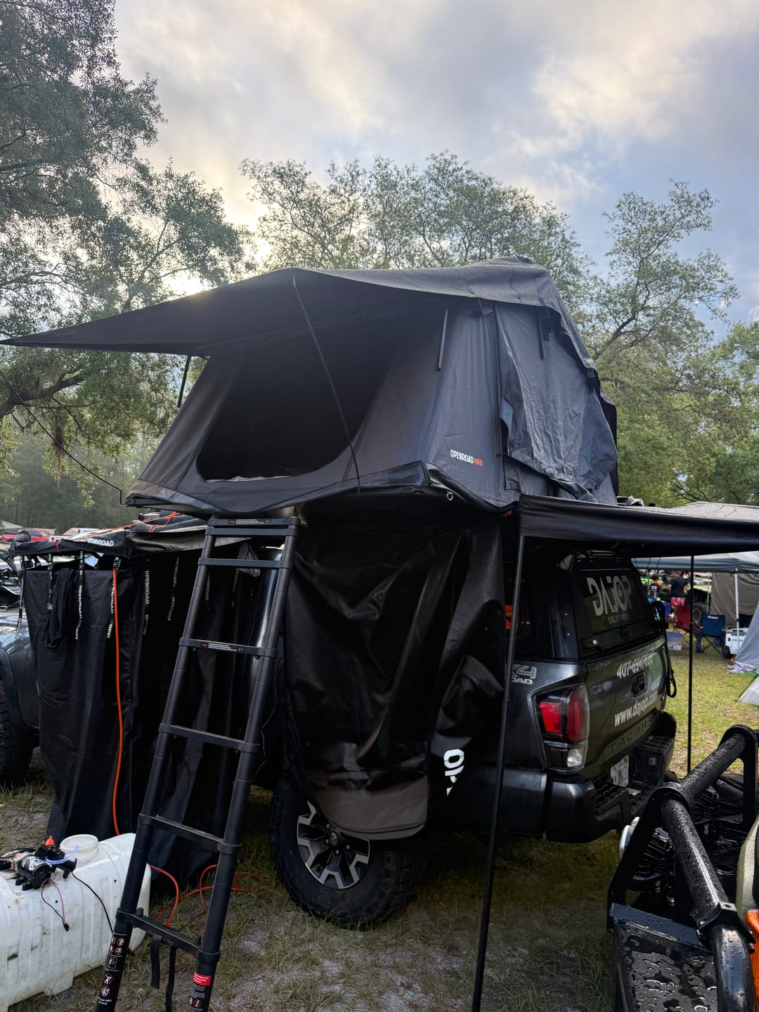 Customer photo review of OPENROAD Soft Roof Top Tent