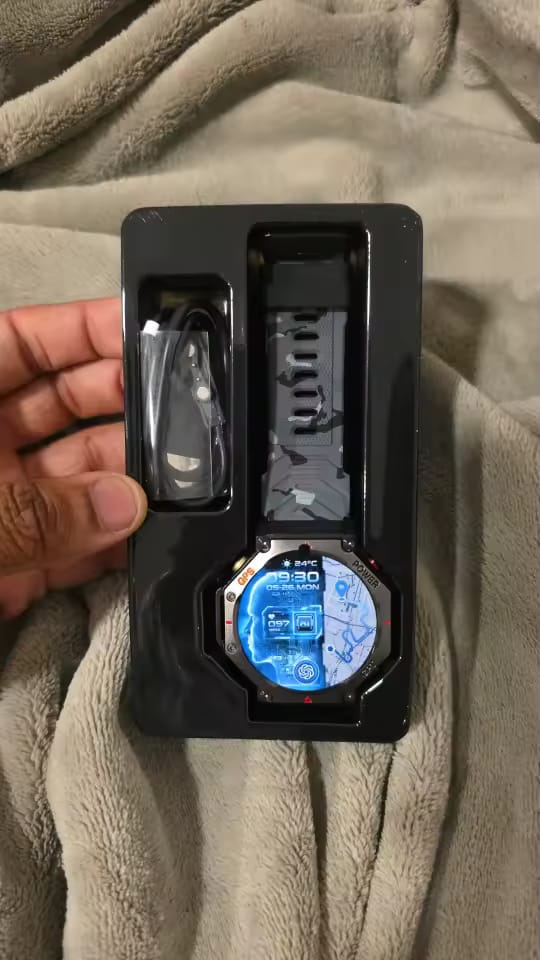 Customer photo review of Military GPS Smart Watch – AMOLED, 10ATM, HD Bluetooth Call