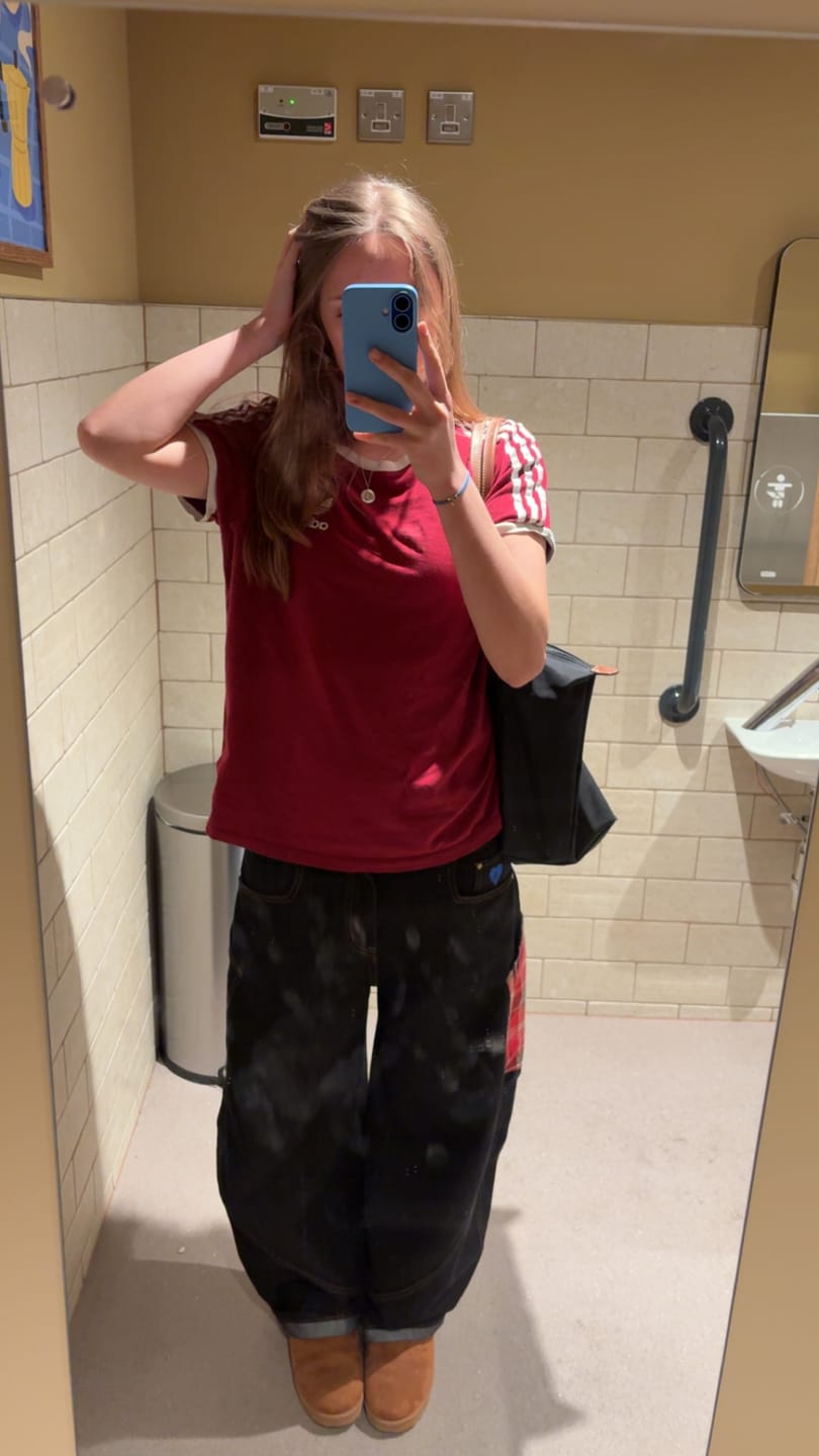 Customer photo review of Aelfric Eden BAGGY BARREL Jeans