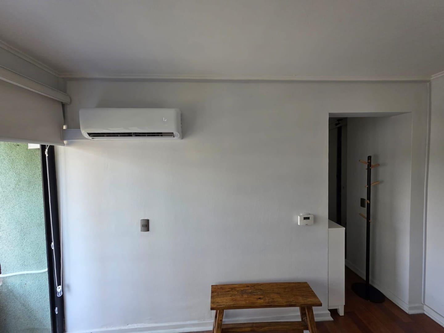 Customer photo review of SPLIT MURO INFINITY 12000BTU/h + SOPORTE EXTERIOR + INSTALACIÓN + GARANTÍA 1 AÑO RM