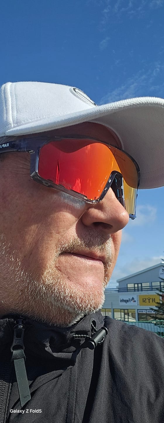 Customer photo review of REVO Kapvoe X76 Photochromic Sunglasses