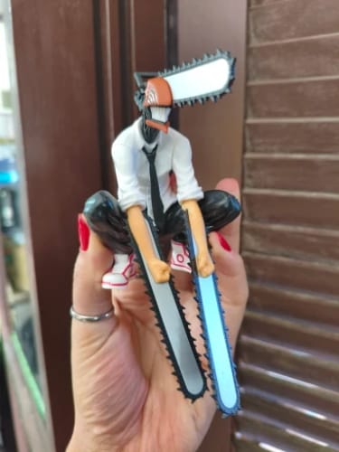 Customer photo review of 14cm Demon Hunter Action Figure Set Devil Girl & Chainsaw Hero PVC Model