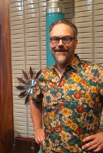 Customer photo review of Men's Vintage Botanical Print Resort Breathable Short Sleeve Cotton Shirt