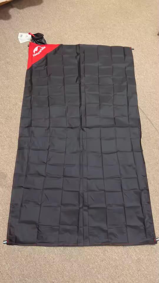 Customer photo review of Wasserdichte Taschenpicknickdecke – Leichte Sandfreie Strandmatte