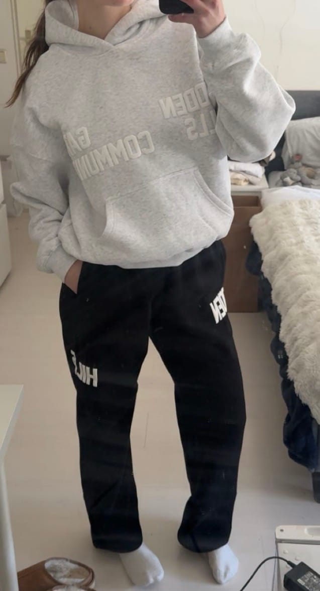 Customer photo review of GATED COMMUNITY HOODIE LIGHT GREY