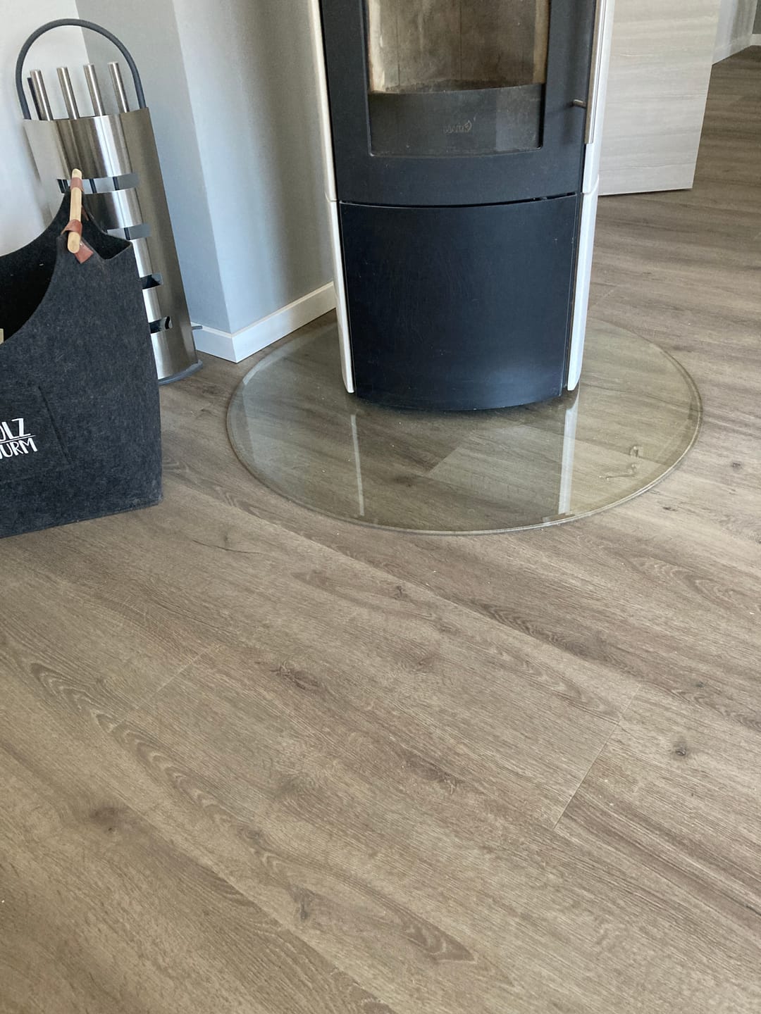 Customer photo review of Glasplatte Kamin, Funkenschutzplatte Glas für Kaminofen - Kreis