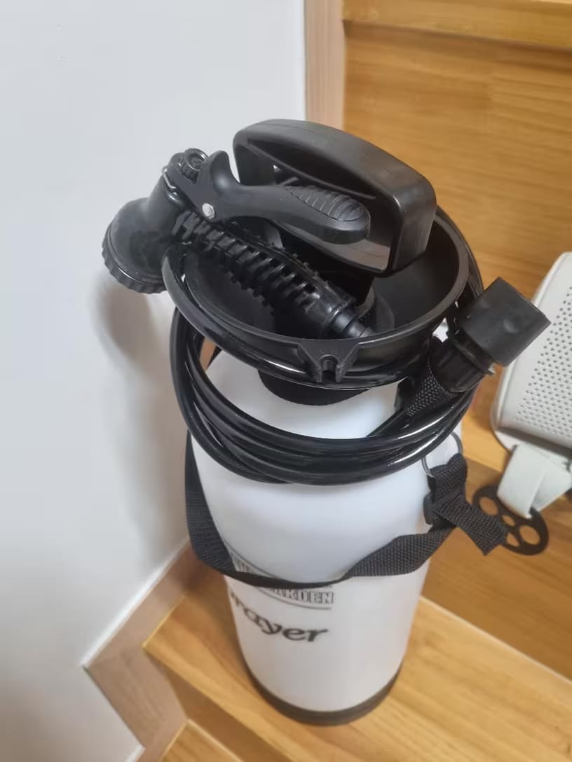 Customer photo review of Tragbare Manuelle Campingdusche – 3/5/8L Handpumpe mit 3m Schlauch