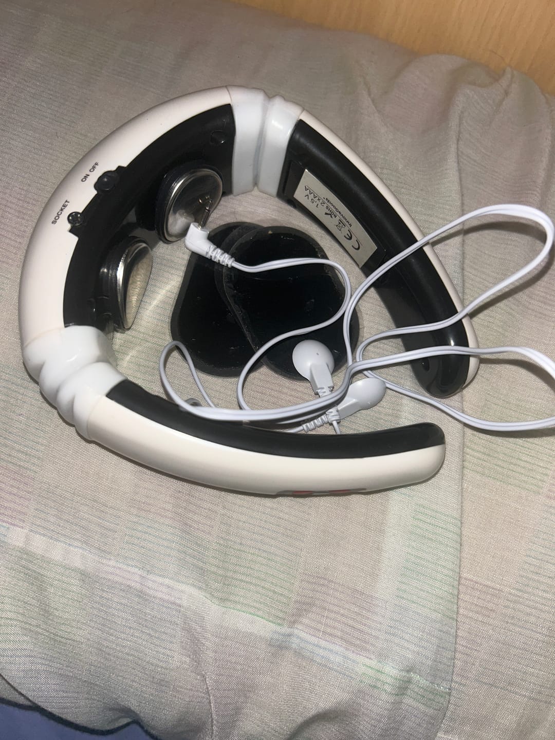 Customer photo review of Masajeador de cuello y espalda electromagnético