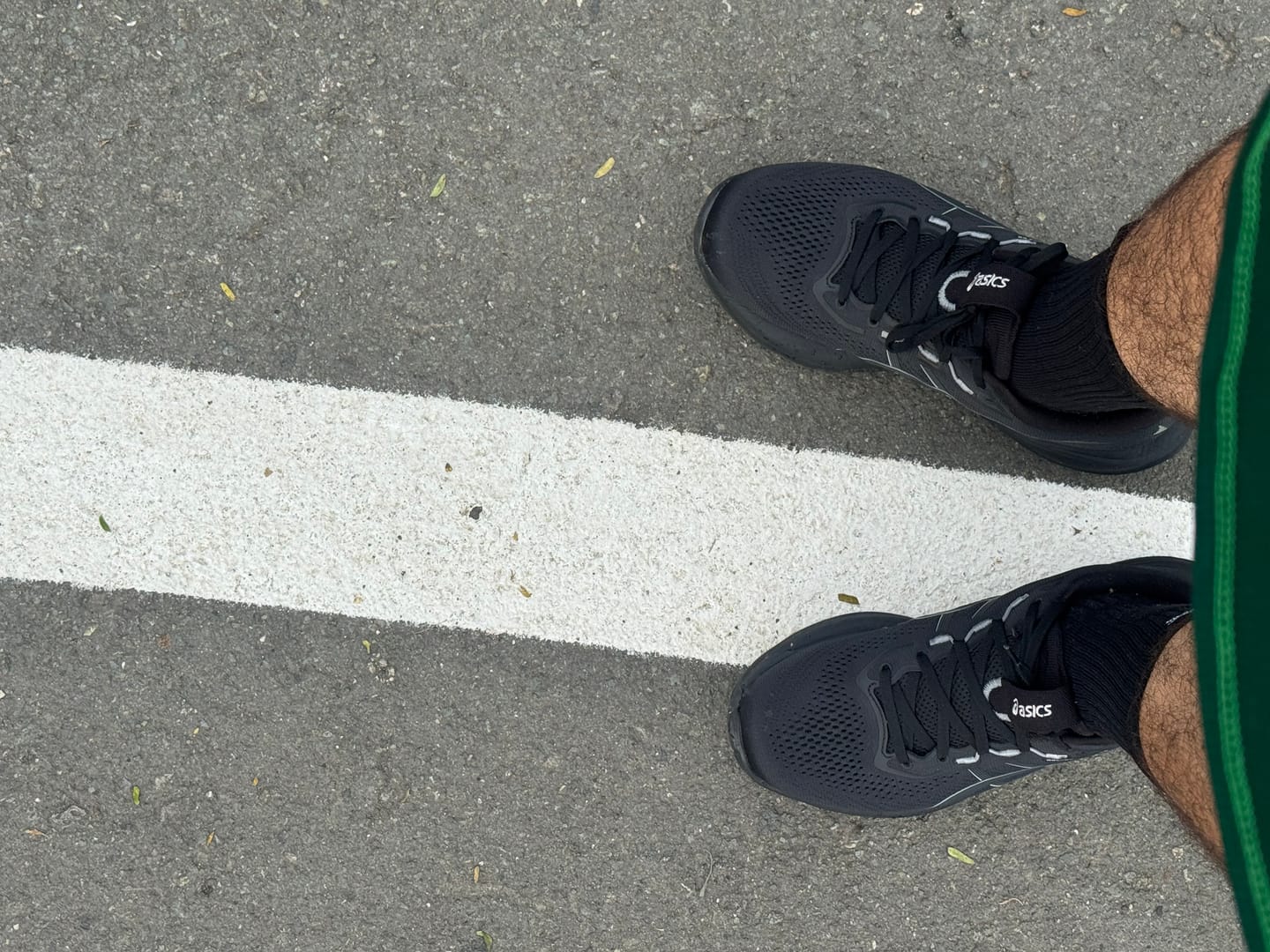 Customer photo review of Asics Gel Cumulus 28 Hombre Black Carrier Grey