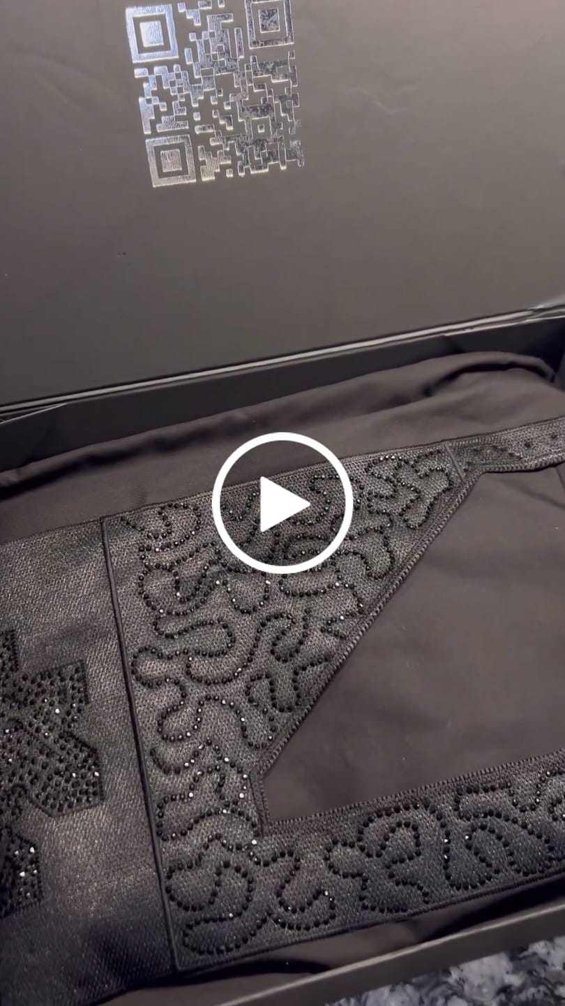 Customer video review of Black Landscape Agbada