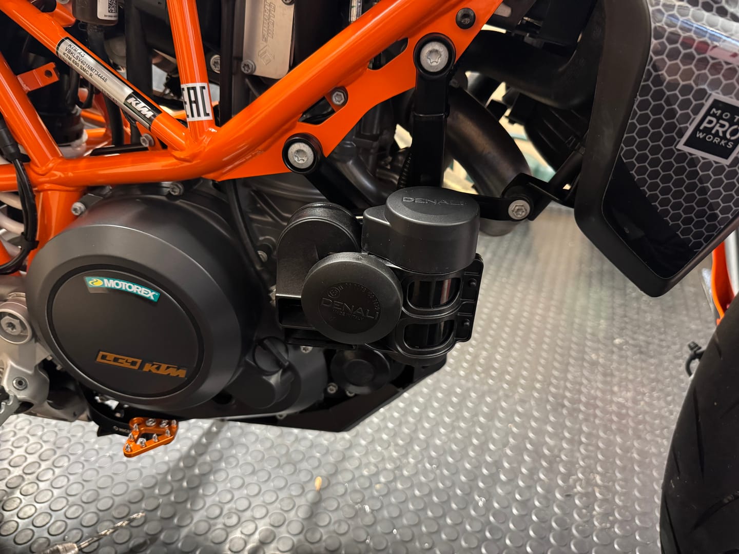 Customer photo review of SoundBomb™ Original Dual-Tone Air Horn