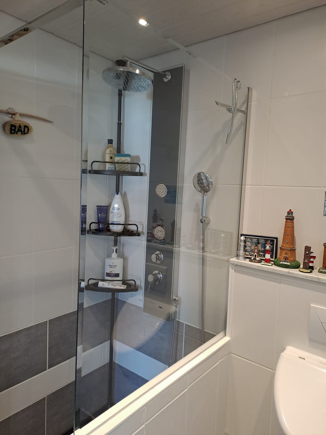 Customer photo review of BIJON Glasplatte Tisch ESG Sicherheitsglas Rechteck - Für Esstisch, Couchtisch, Gartentisch, Schreibtisch, Bodenplatte, Funkenschutz, Kaminschutz