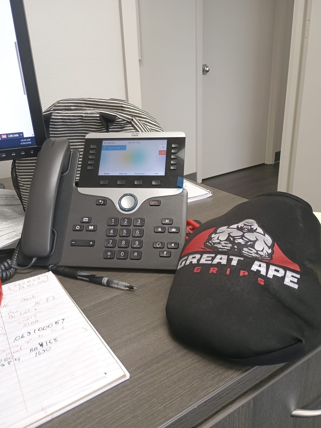 Customer photo review of GREAT APE GRIPS - BLACK