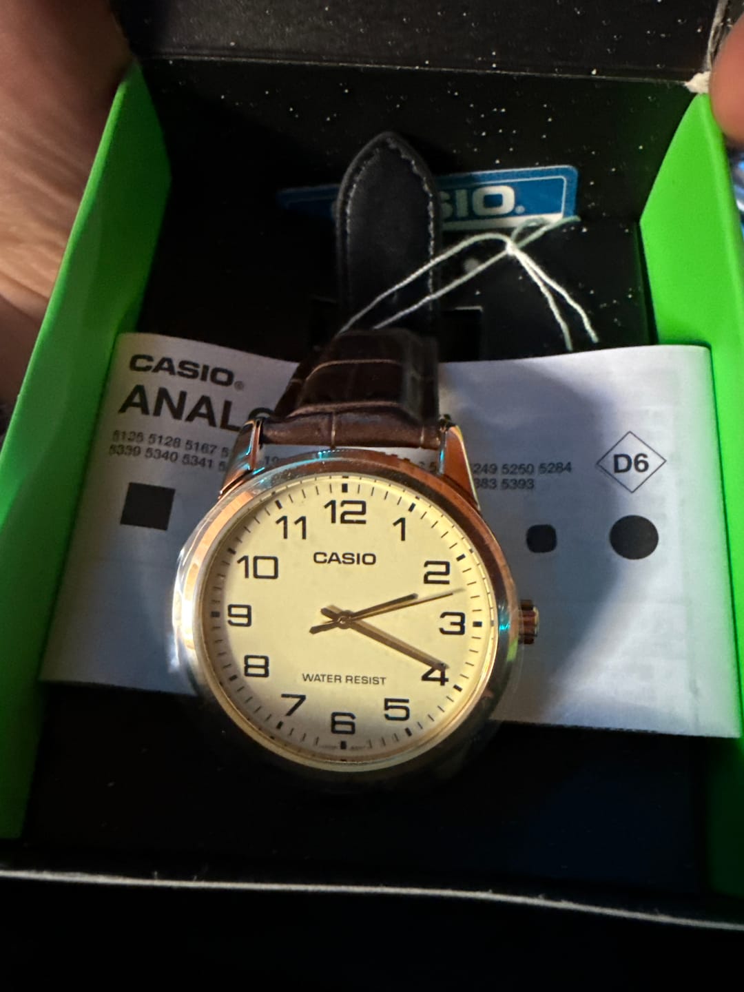 Customer photo review of Reloj Casio Análogo MTP-V001GL-9BUDF Dorado Correa de Cuero