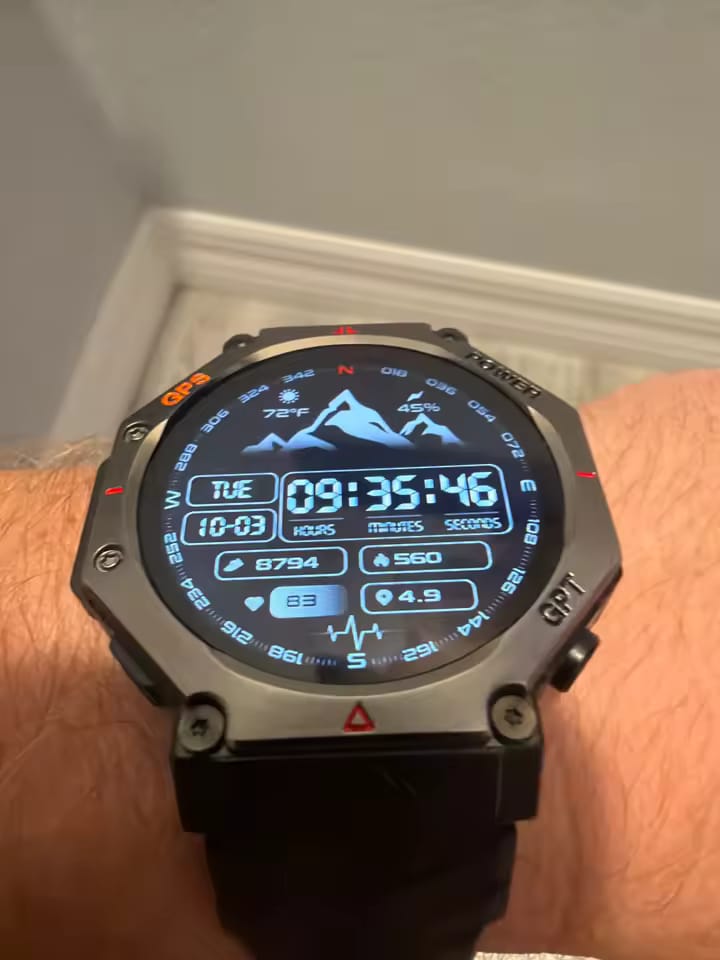 Customer photo review of Militär GPS Smartwatch – AMOLED, 10ATM, HD Bluetooth-Anruf