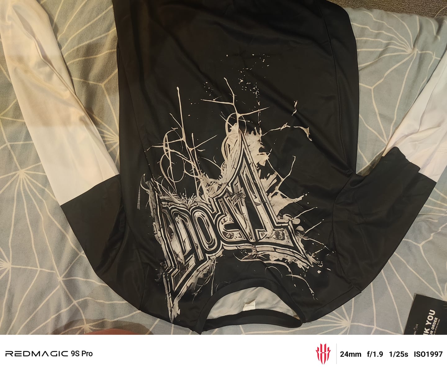 Customer photo review of 'CAGE FIGHT' LONGSLEEVE