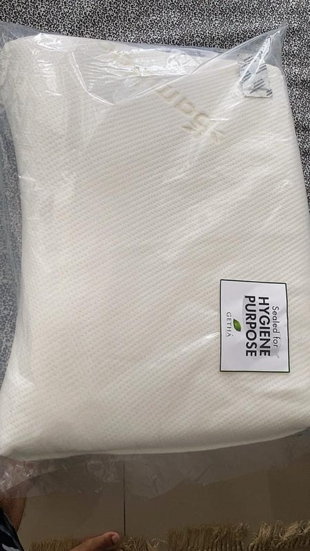 Customer photo review of Getha 3D Junior Latex Pillow