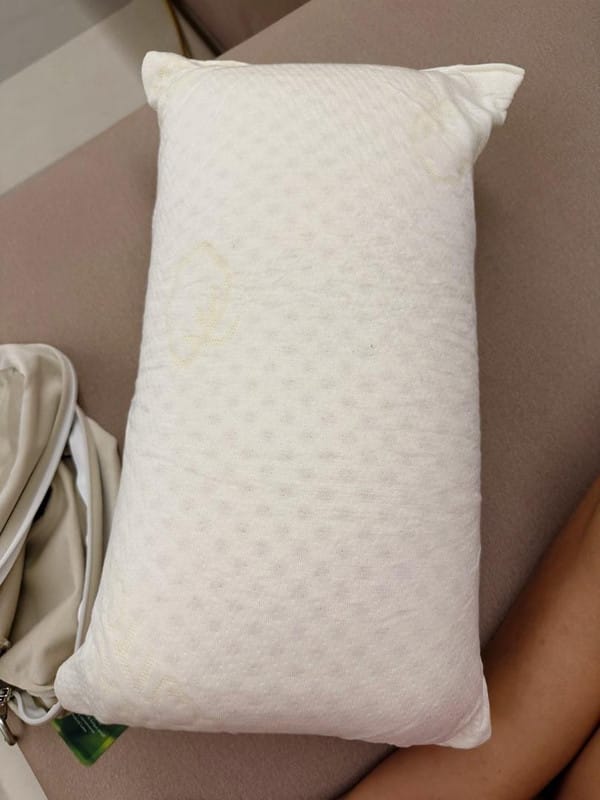 Customer photo review of Getha First Class Travel Latex Pillow