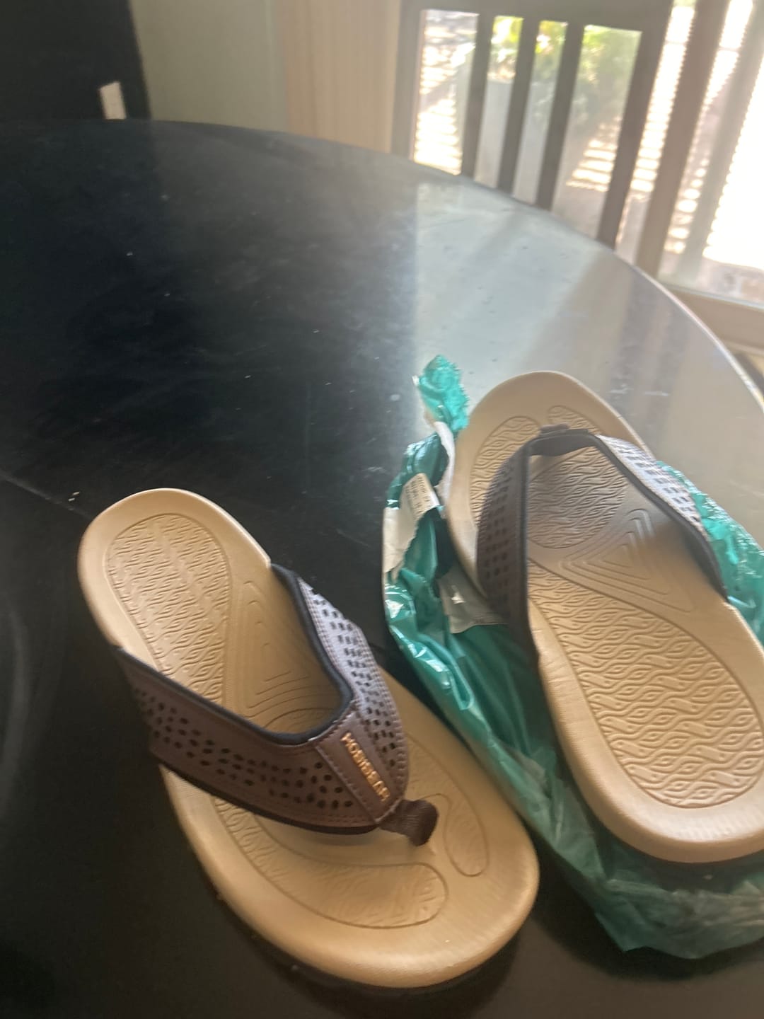 Customer photo review of Ramble Lite - Wide Toe Slippers
