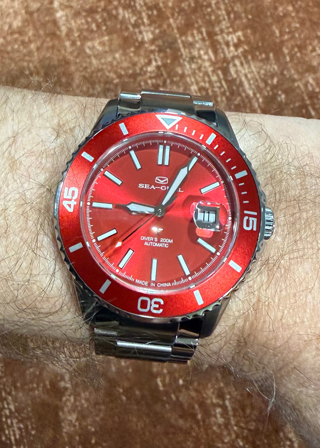 Customer photo review of Ocean Series 200m Waterproof Engraved Caseback Diving Watch 44mm