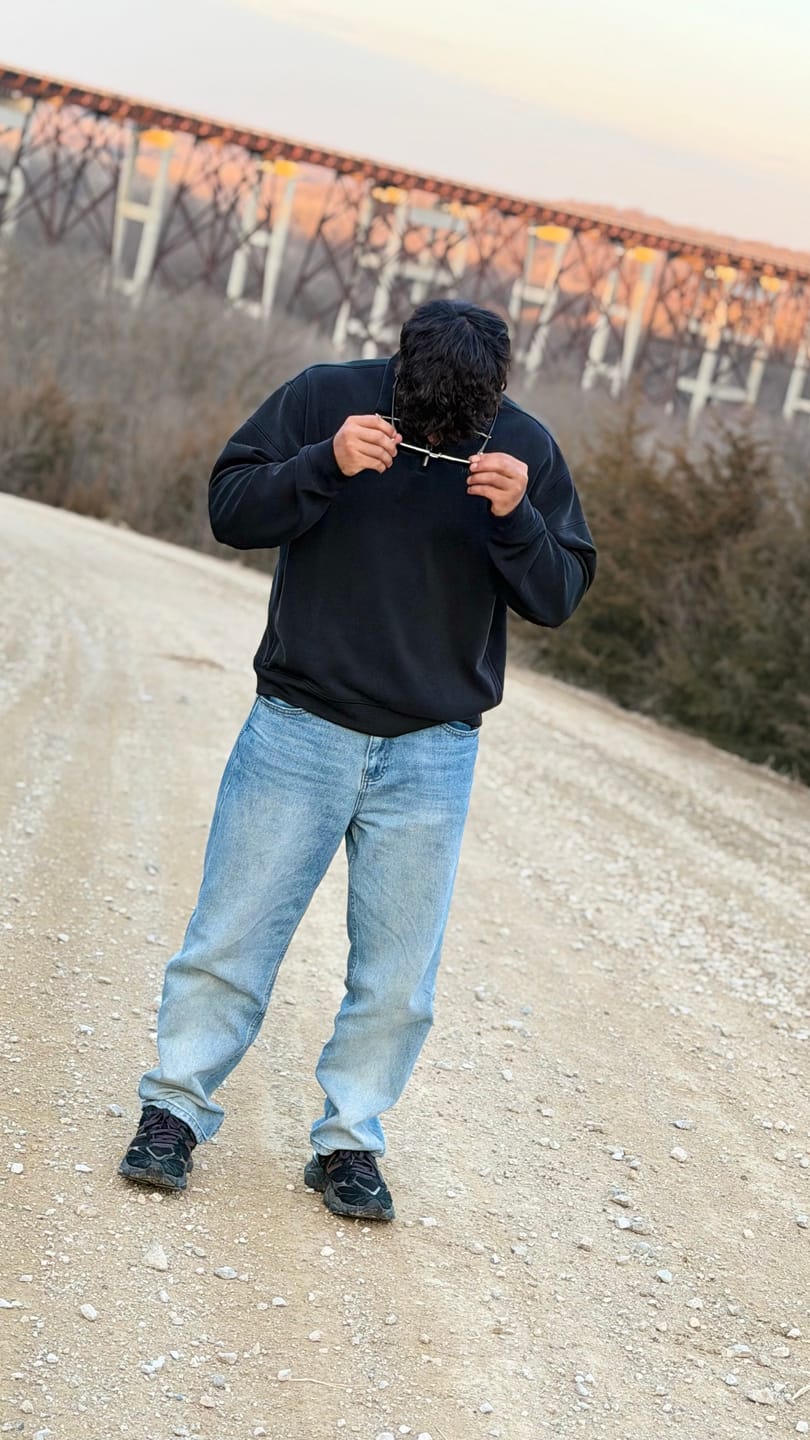 Customer photo review of 6052 - Straight Cut Jeans