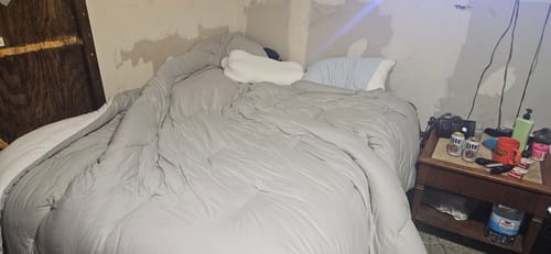Customer photo review of MarshMellow Comforter